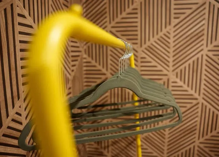 Hideaway - 2 Bed Near Station And Conference Centre 公寓