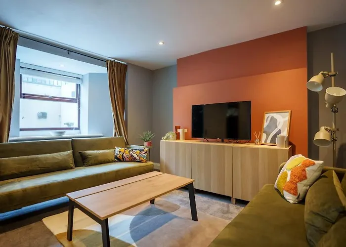 Hideaway - 2 Bed Near Station And Conference Centre 公寓