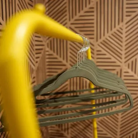 Hideaway - 2 Bed Near Station And Conference Centre 公寓