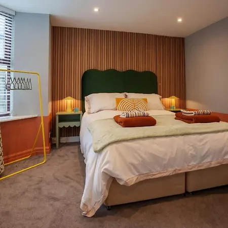 Hideaway - 2 Bed Near Station And Conference Centre * 哈罗盖特