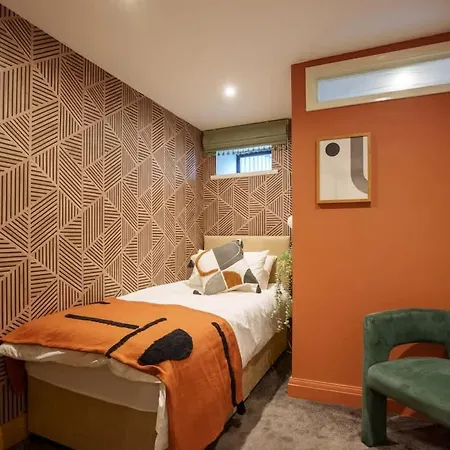 Hideaway - 2 Bed Near Station And Conference Centre Харрогейт