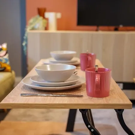 Apartamento Hideaway - 2 Bed Near Station And Conference Centre *