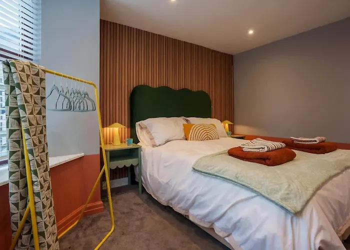 Apartman Hideaway - 2 Bed Near Station And Conference Centre