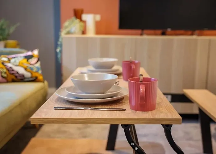 Apartman Hideaway - 2 Bed Near Station And Conference Centre *